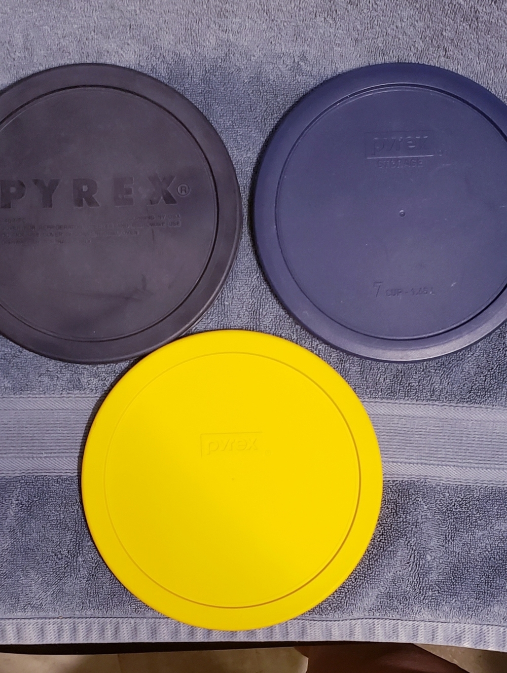 Vintage PYREX Set Of 3 Plastic Lid For Round Storage # 7402- PC Part Replacement